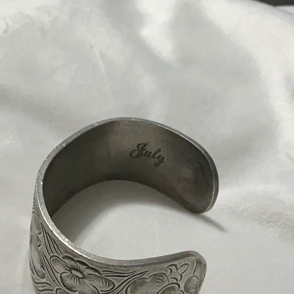 Salisbury Pewter July Cuff Bracelet - Picture 4 of 4